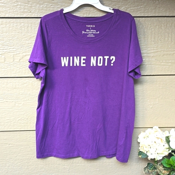TORRID  2x T-shirt WINE NOT? Purple  18 20 - Picture 1 of 4